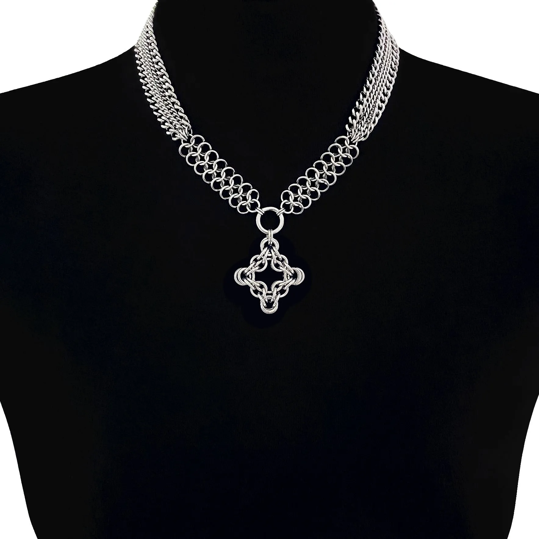 Stylish GOTHIC Diamond Choker