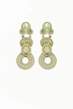 Elegant Nuages Earrings for a Sophisticated Look