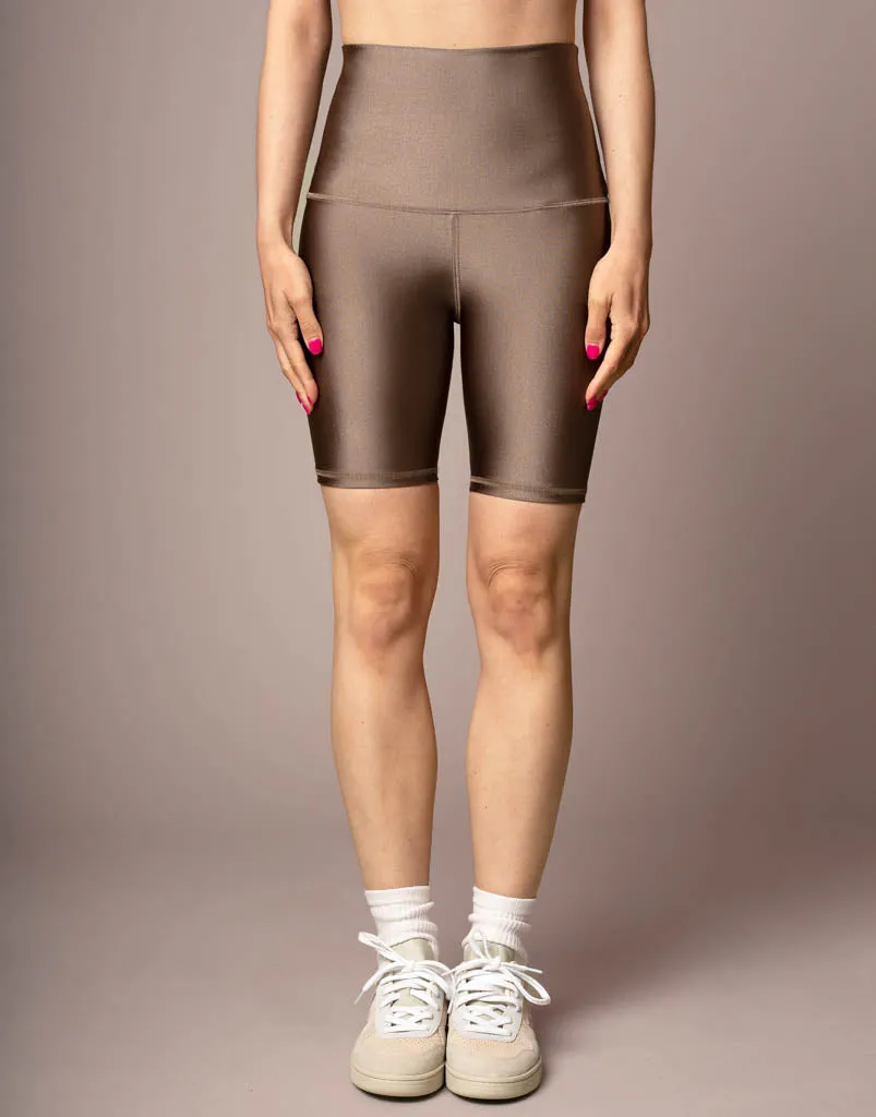 Ultraluxe Biker Short Sandstone